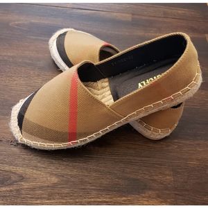 Brand New- Womans shoes